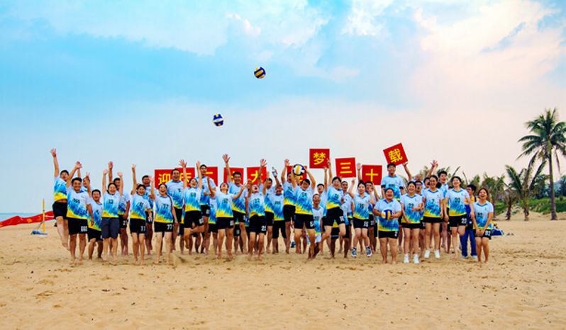首届沙排｜当20多岁的我们际遇20多公里的海滩